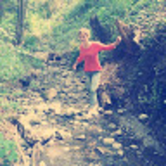 Meet your Posher, Anna - Picture 1 of 1